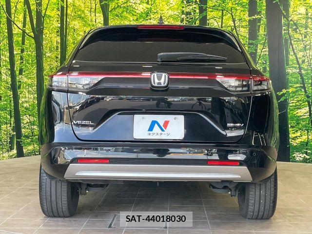 Honda VEZEL 2021-06 8210846-14