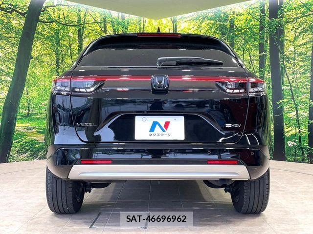 Honda VEZEL 2023-12 8210835-14