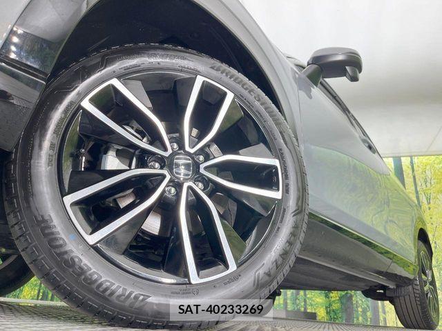 Honda VEZEL 2025-03 8210826-12