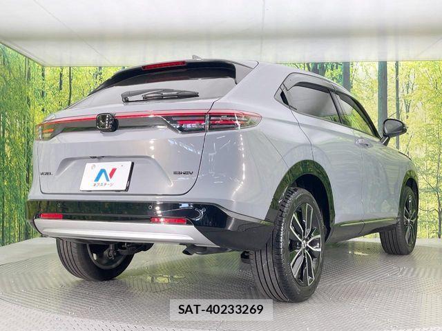Honda VEZEL 2025-03 8210826-16