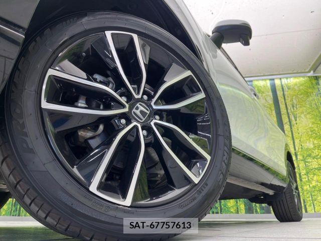 Honda VEZEL 2021-04 8210841-12