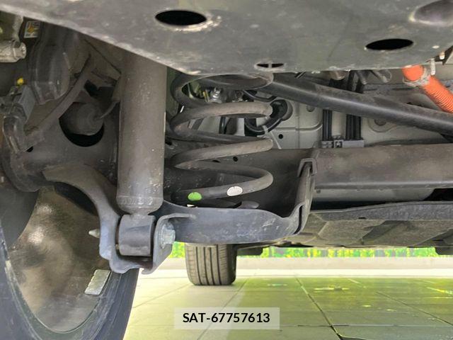 Honda VEZEL 2021-04 8210841-19