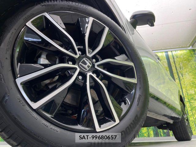 Honda VEZEL 2024-09 8210829-12