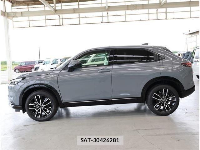 Honda VEZEL 2026-04 8210828-27