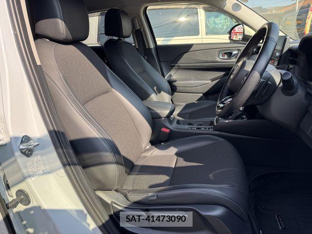 Honda VEZEL 2021-04 8210844-23