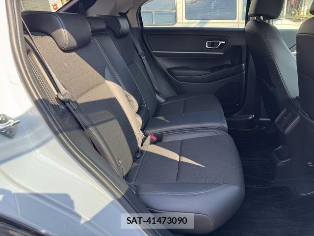 Honda VEZEL 2021-04 8210844-24