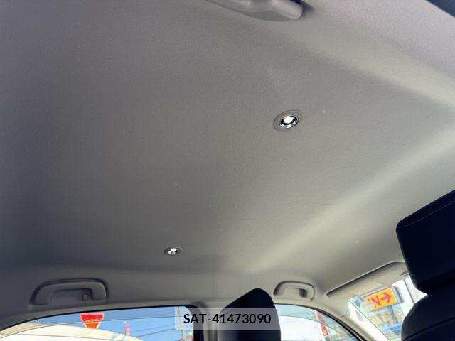 Honda VEZEL 2021-04 8210844-25