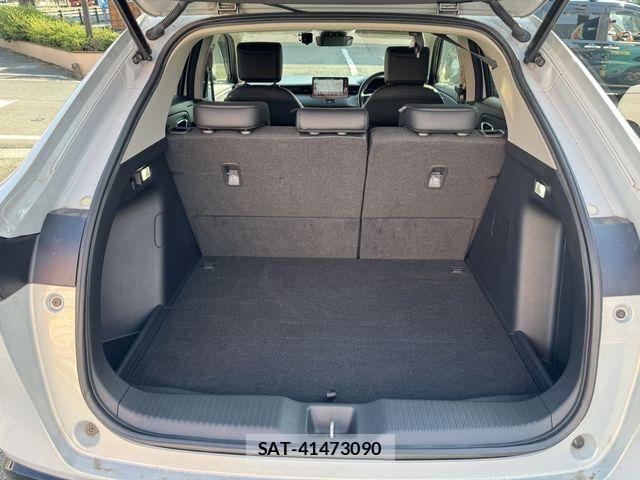 Honda VEZEL 2021-04 8210844-26