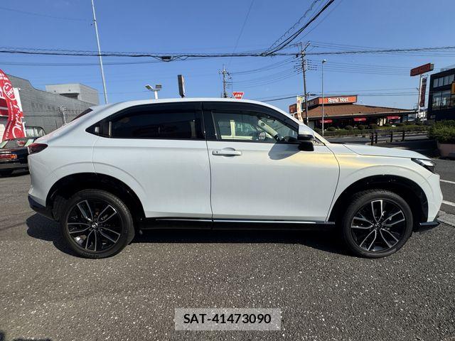 Honda VEZEL 2021-04 8210844-3