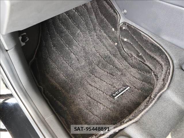 Honda VEZEL 2023-07 8232259-12