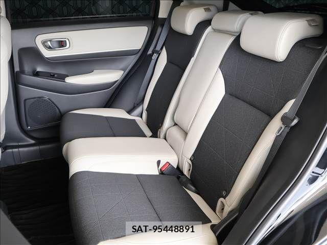 Honda VEZEL 2023-07 8232259-13