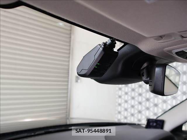 Honda VEZEL 2023-07 8232259-14