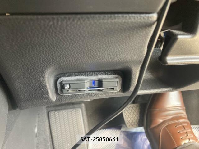 Honda VEZEL 2021-07 8232268-22