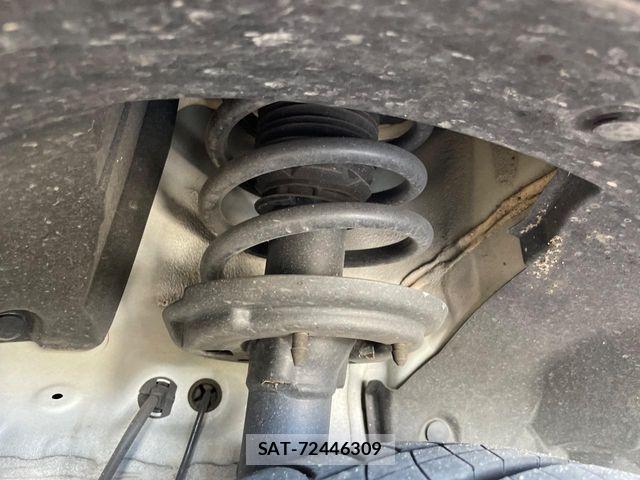 Honda VEZEL 2022-04 8247041-19