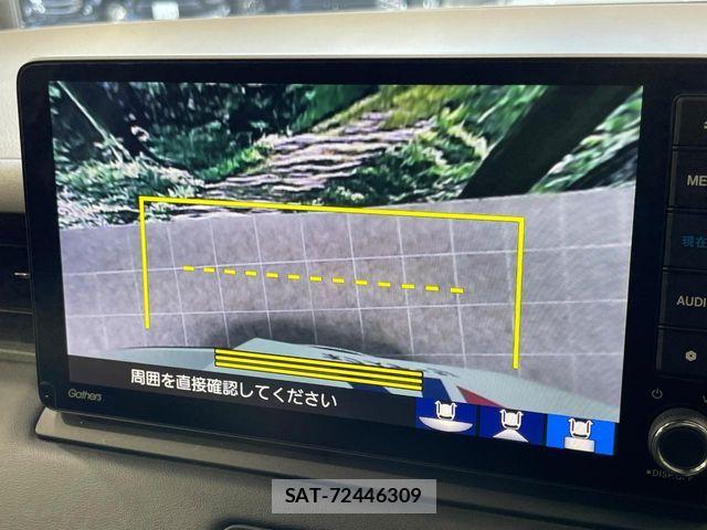 Honda VEZEL 2022-04 8247041-3