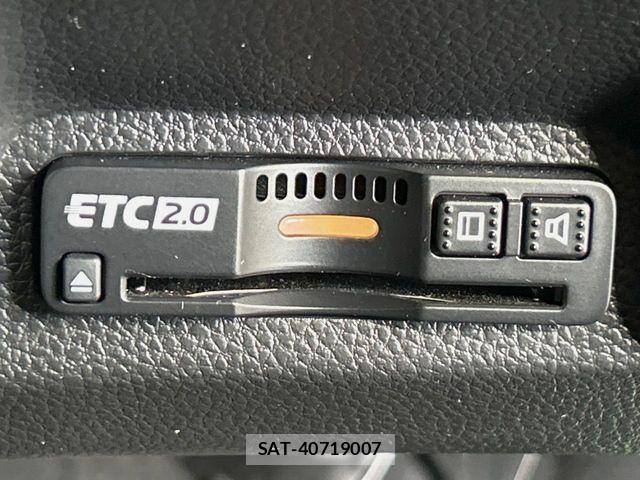 Honda VEZEL 2021-06 8247051-5