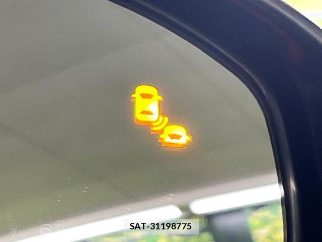 Honda VEZEL 2026-06 8247032-6