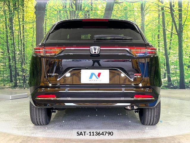 Honda VEZEL 2026-06 8247034-13