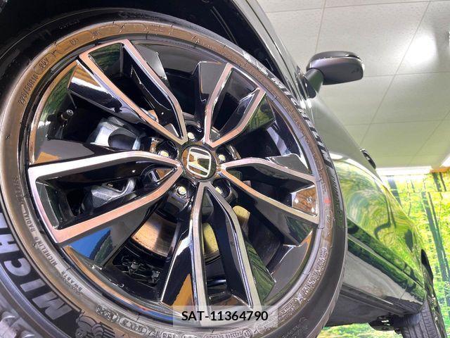Honda VEZEL 2026-06 8247034-7