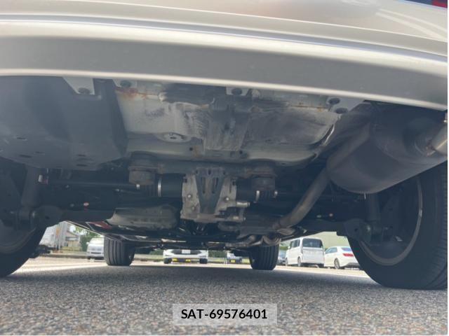 Honda VEZEL 2021-10 8247054-9