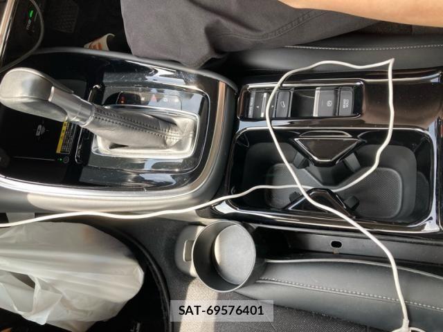 Honda VEZEL 2021-10 8247054-15