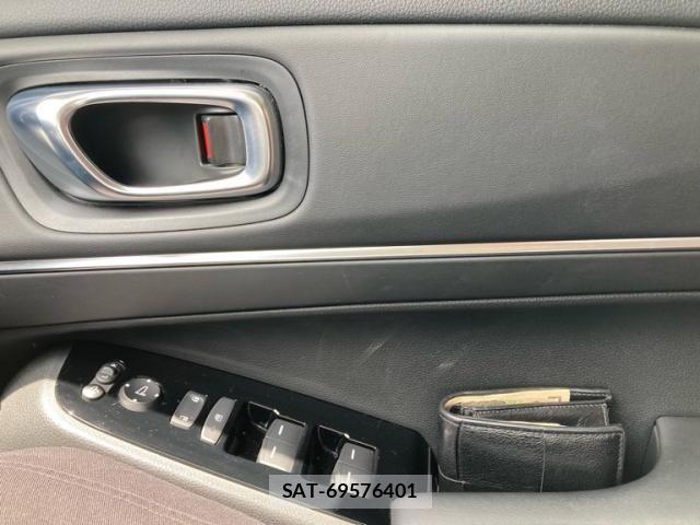 Honda VEZEL 2021-10 8247054-22