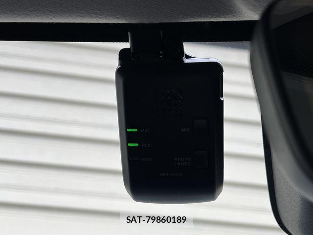 Honda VEZEL 2023-08 8247040-11