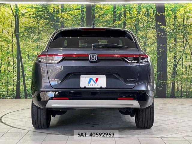 Honda VEZEL 2021-06 8247050-14