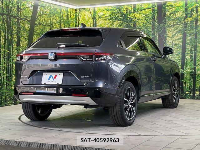 Honda VEZEL 2021-06 8247050-16