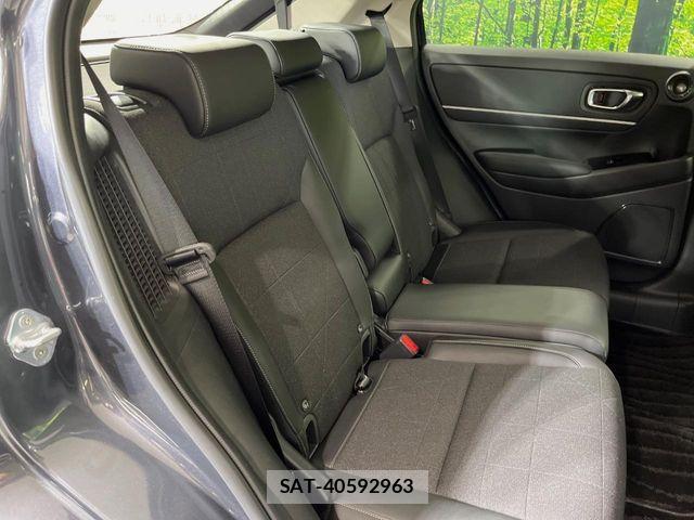 Honda VEZEL 2021-06 8247050-8