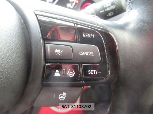 Honda VEZEL 2021-06 8317849-16