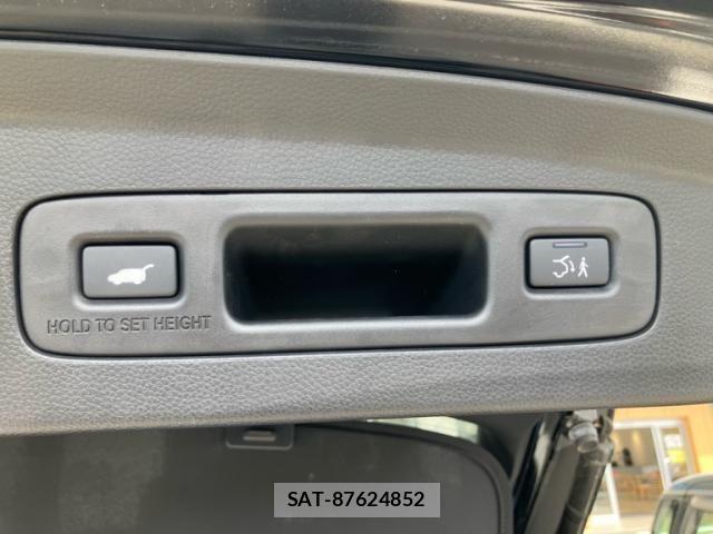 Honda VEZEL 2023-02 8317850-11