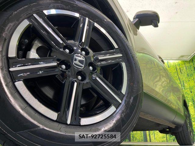 Honda VEZEL 2021-09 8317847-13