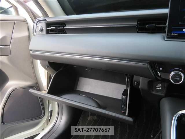 Honda VEZEL 2021-07 8317845-12