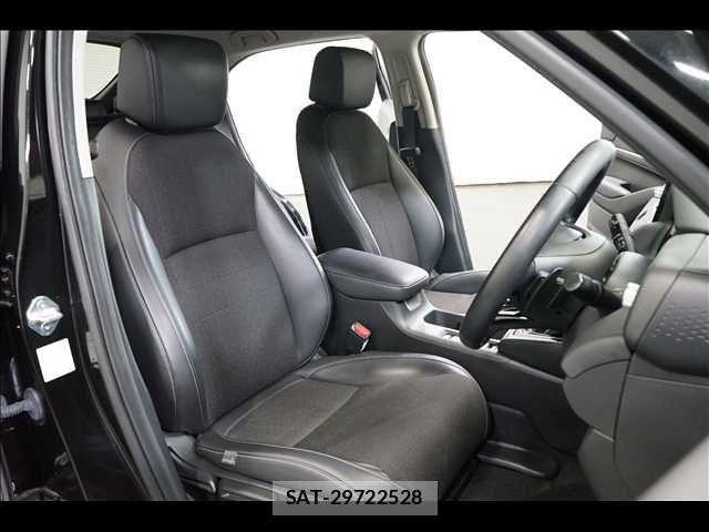 Honda VEZEL 2022-01 8317846-16