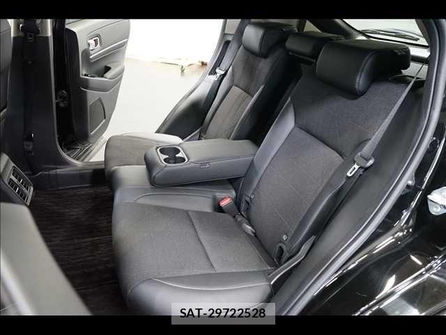Honda VEZEL 2022-01 8317846-17