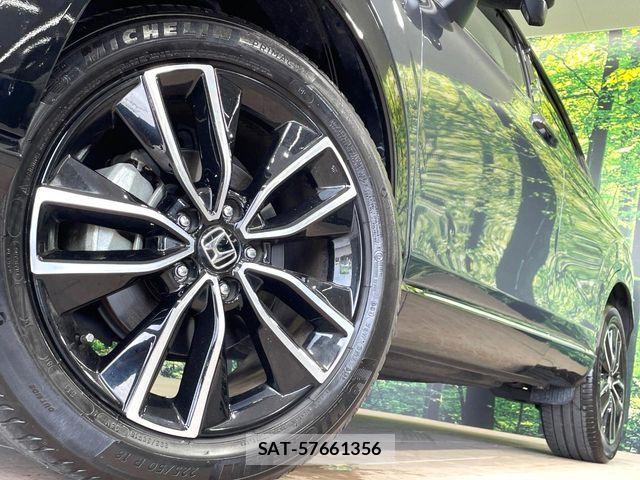 Honda VEZEL 2022-08 8317843-12