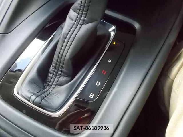 Honda VEZEL 2022-03 8337928-11