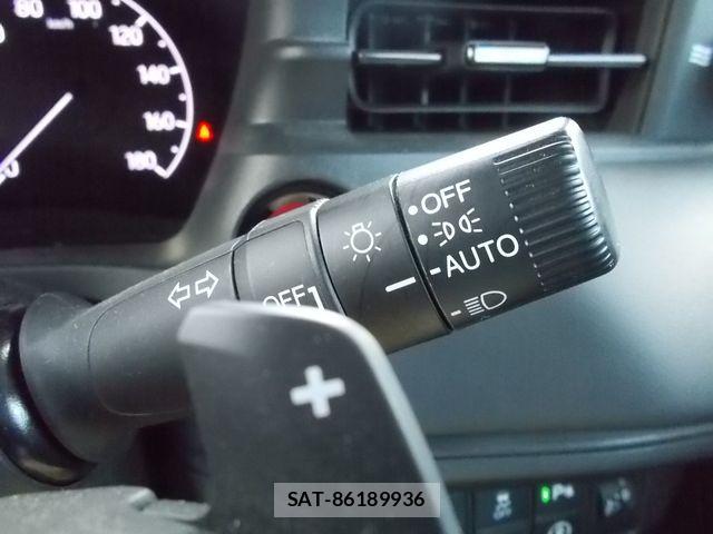 Honda VEZEL 2022-03 8337928-16