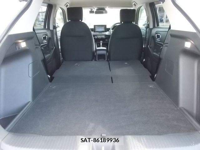 Honda VEZEL 2022-03 8337928-27