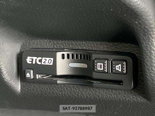 Honda VEZEL 2024-08 8338348-7