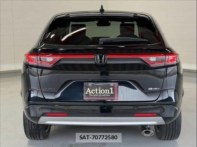 Honda VEZEL 2021-06 8338365-3