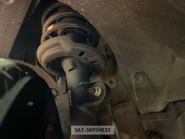 Honda VEZEL 2021-09 8338347-19