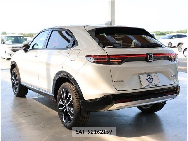 Honda VEZEL 2025-02 8338340-26