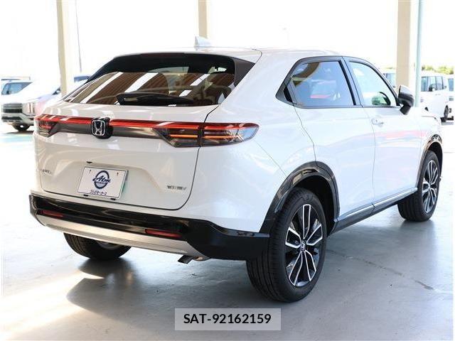 Honda VEZEL 2025-02 8338340-6