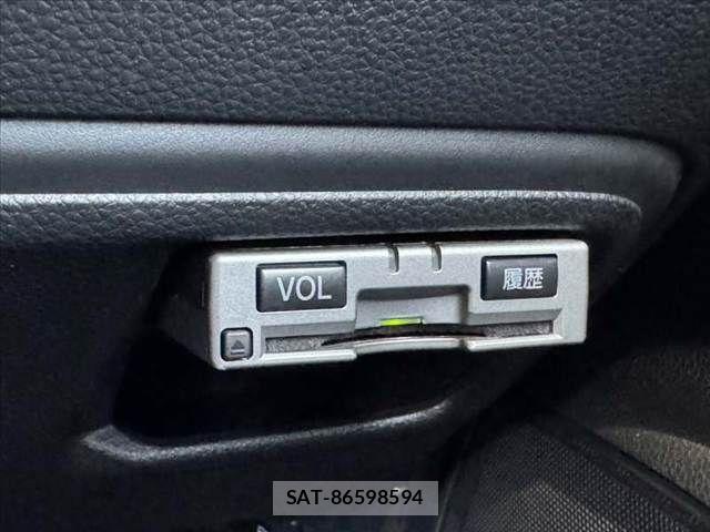 Honda VEZEL 2023-11 8355843-28
