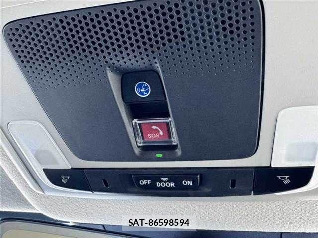 Honda VEZEL 2023-11 8355843-29
