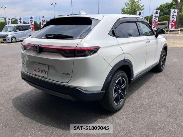 Honda VEZEL 2021-07 8369573-15