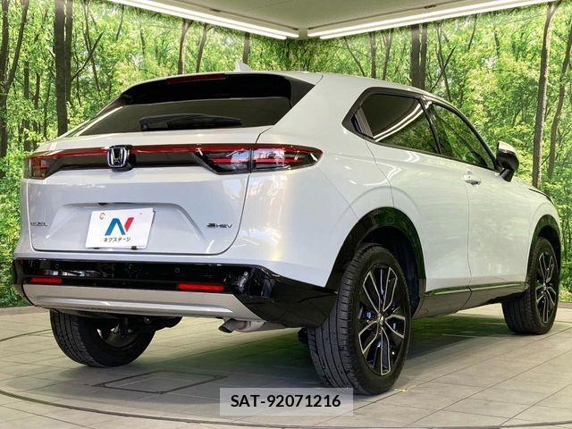 Honda VEZEL 2024-11 8369560-16
