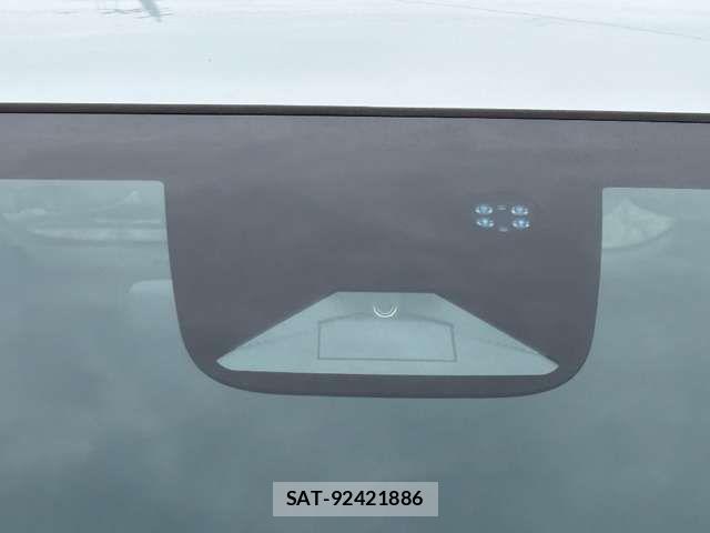 Honda VEZEL 2021-06 8369576-14